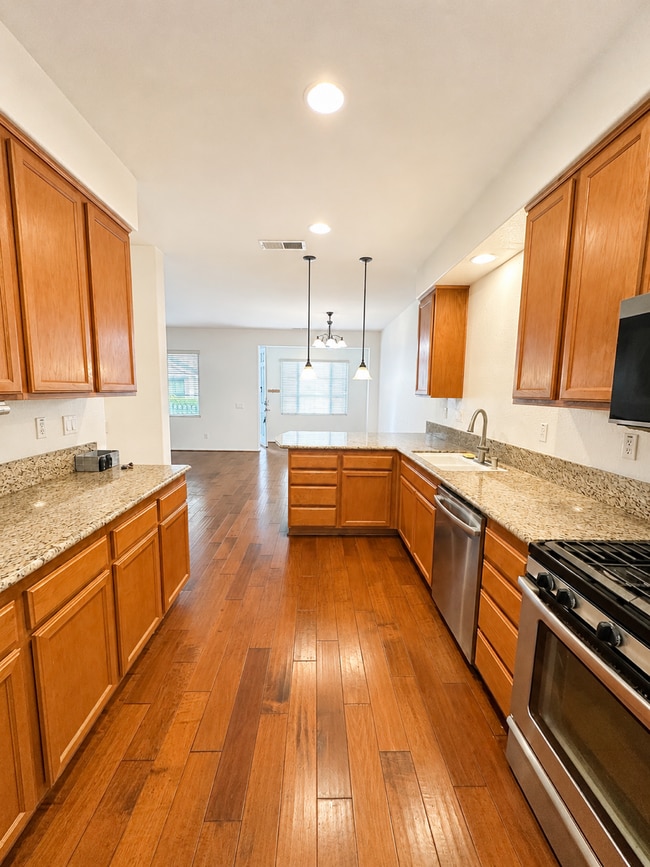 Photo - 1444 Canvas Dr