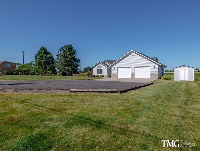 Photo - Ranch style 3 Bedroom Home In Country Setting With A/C And Paid Lawncare!!!