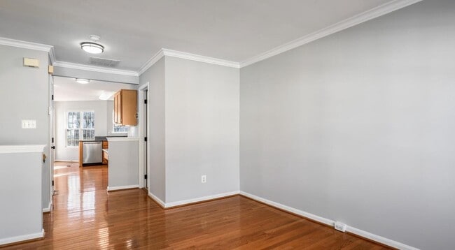 Photo - 45461 Bluemont Junction Sq