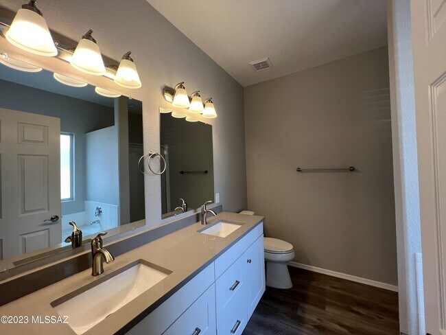 7478 W Mission View Pl