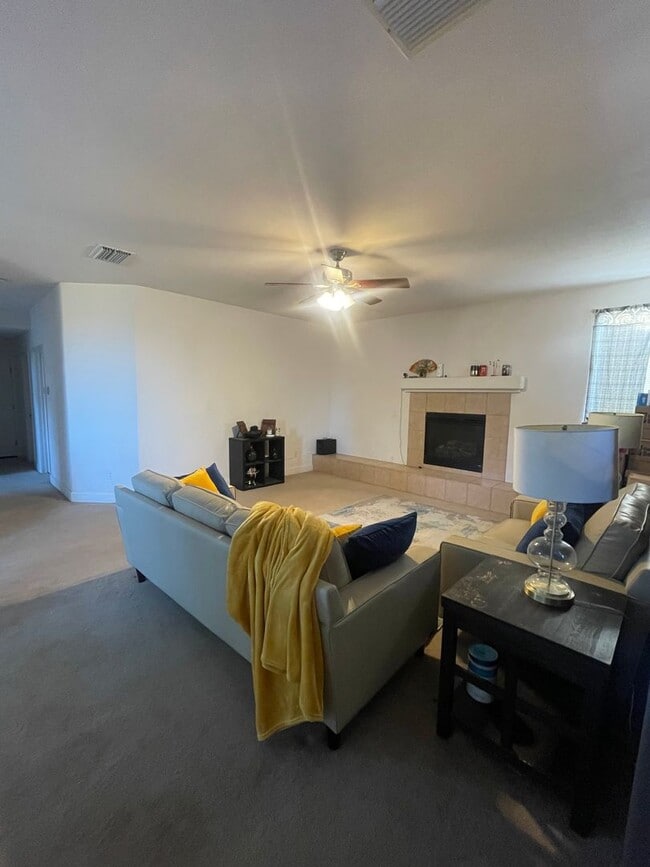 Photo - 1217 Jewelflower St