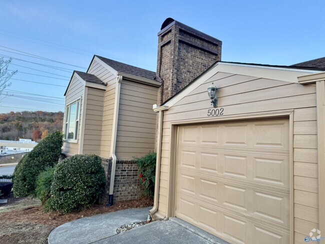 Building Photo - 5002 Chancel Dr SE Rental