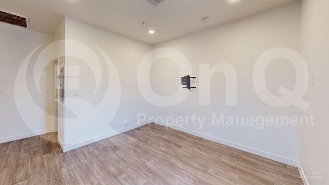 Photo - 719 W Missouri Ave