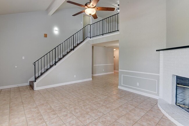 Photo - 623 Lemon Dr