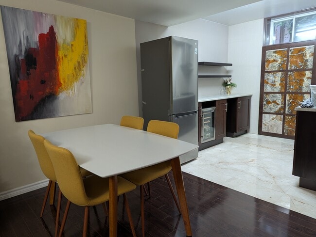 Photo - 3022 Dalehurst Dr