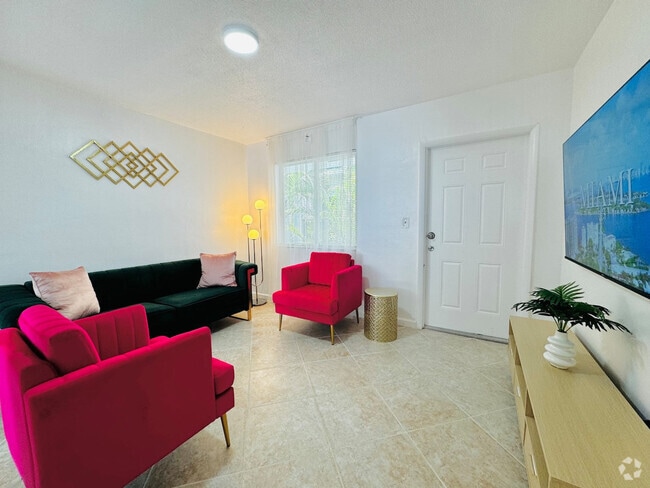 Building Photo - 828 SW 2nd St Rental