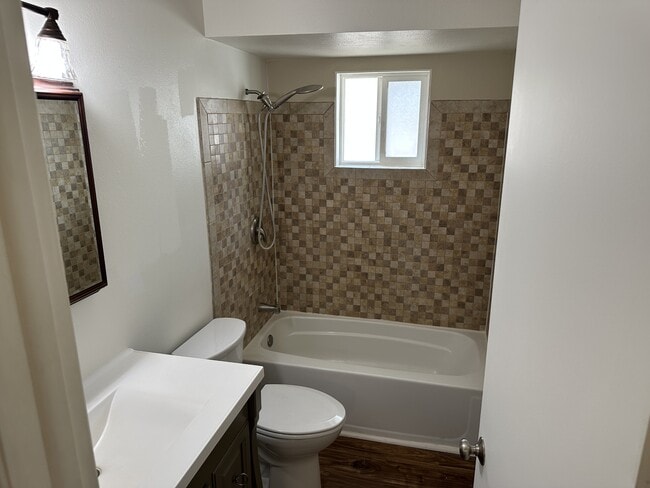 Photo - 212 N 4th St