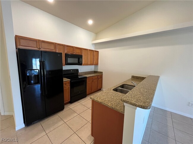 Photo - 1625 SW 34th St