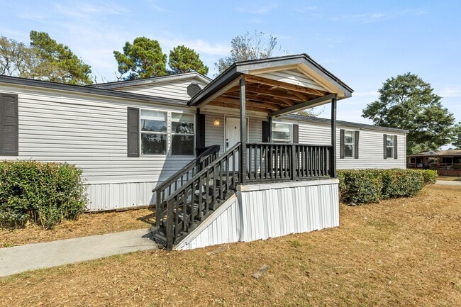 Photo - 179 Carmen Blvd