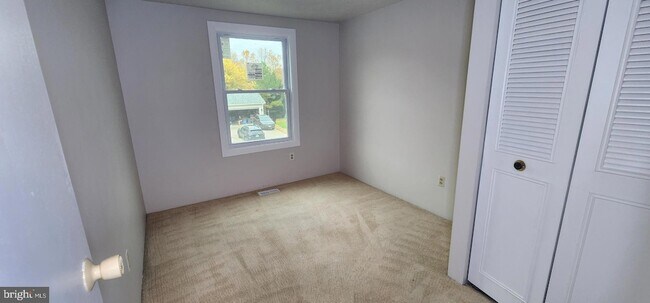 Photo - 4 Big Stone Ct