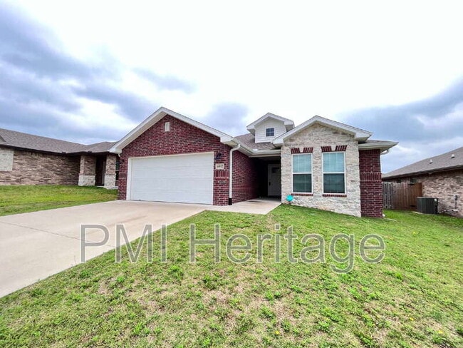 Photo - 6002 NW Meade St