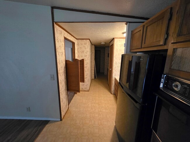 Photo - 20835 Valsetz Rd