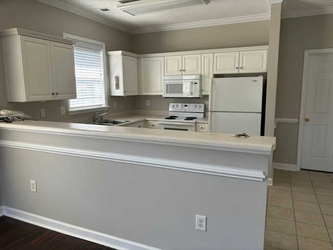 Photo - 334 Kiskadee Loop Unidad O