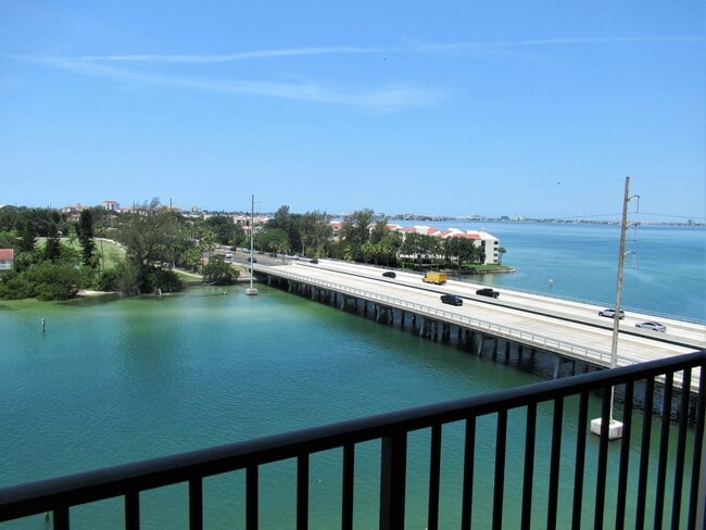 Photo - Waterfront 2/2 Furnished SEVEN month rental 55+ 8th Floor Point Brittany