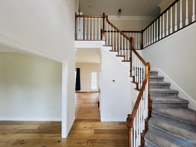 Photo - 1822 Gallop Dr SE