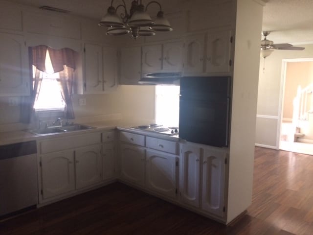 Photo - 819 Tammy St SW