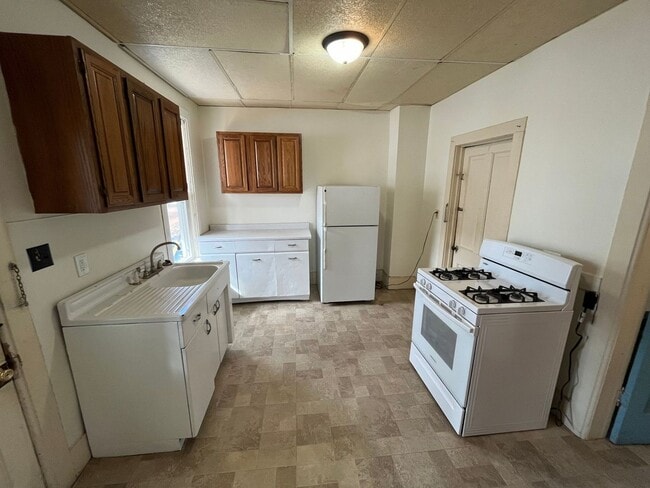 Photo - 108 S Foster St Unit Lower