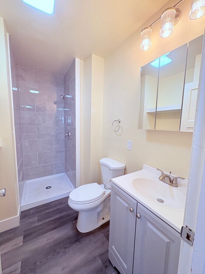 Photo - 316 6th St Unit #19