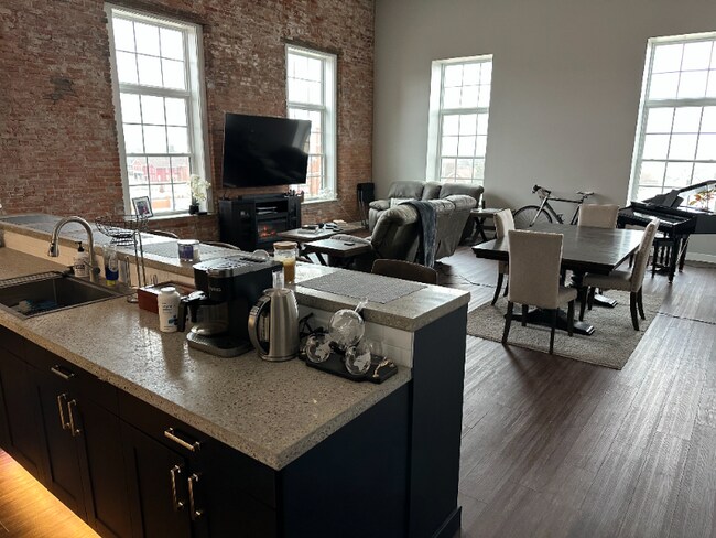 Photo - 1199 Central Ave Unidad 302