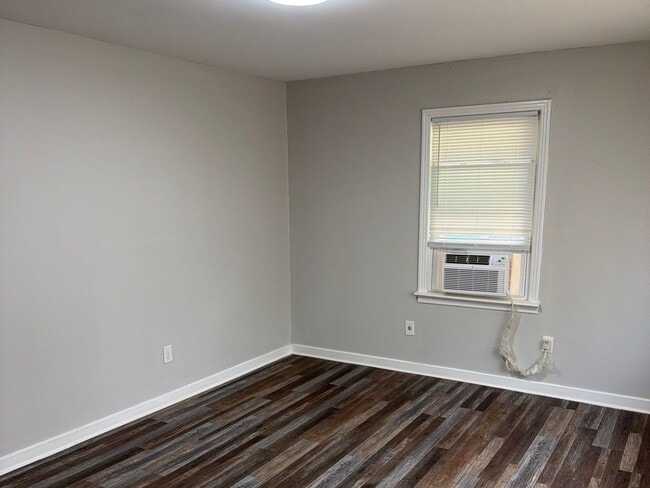 Photo - 53 Cloverdale St