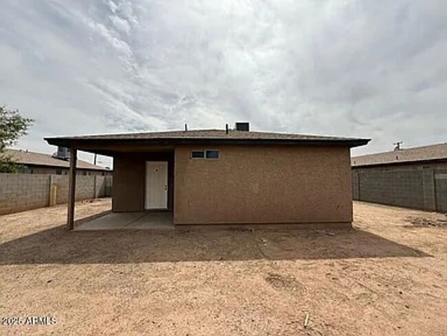Building Photo - 3316 W Jackson St Rental