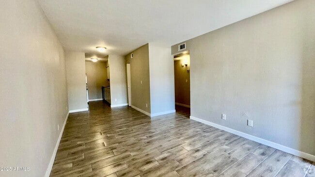 Building Photo - 2737 N Salem Unit 101 Rental