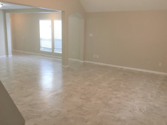 13030 Maile Park Dr
