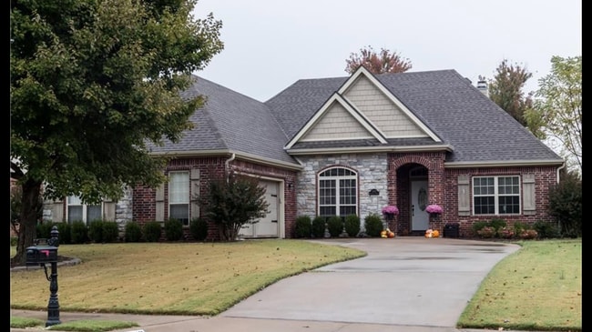 Photo - 3533 Normandy St