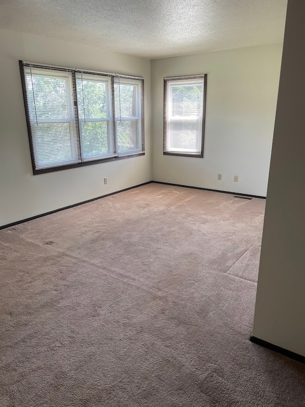 Photo - 512 Breezy Point Dr