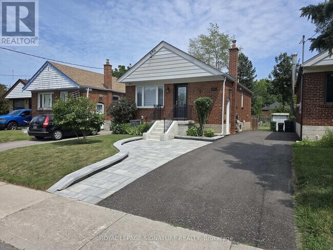 Photo - 141 Phillip Ave