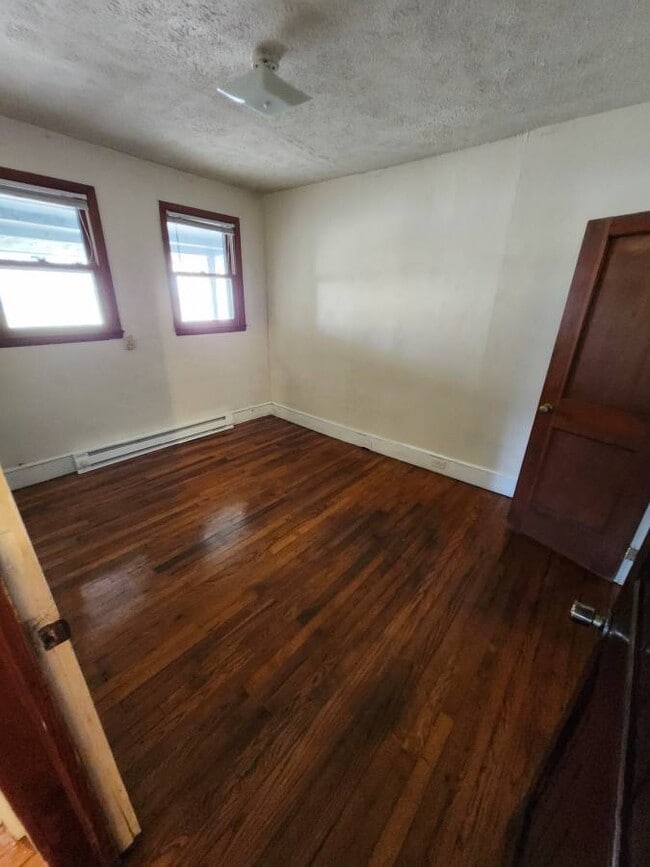 Photo - 155 Clement St