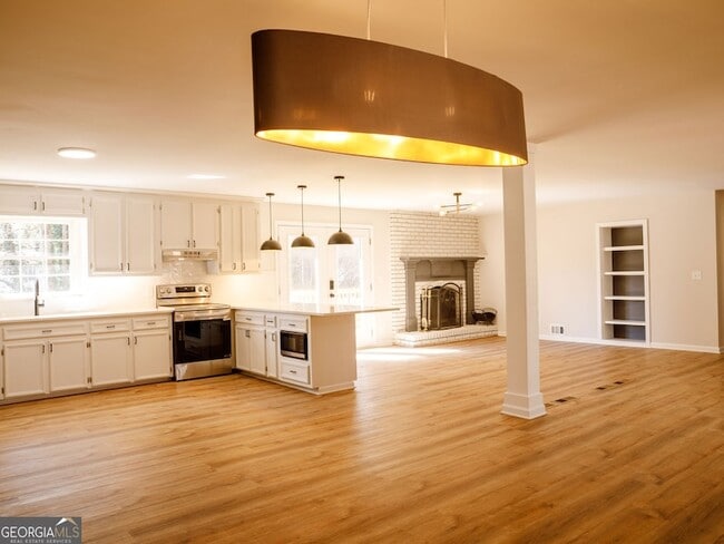 Photo - 95 Simpson Dr NE