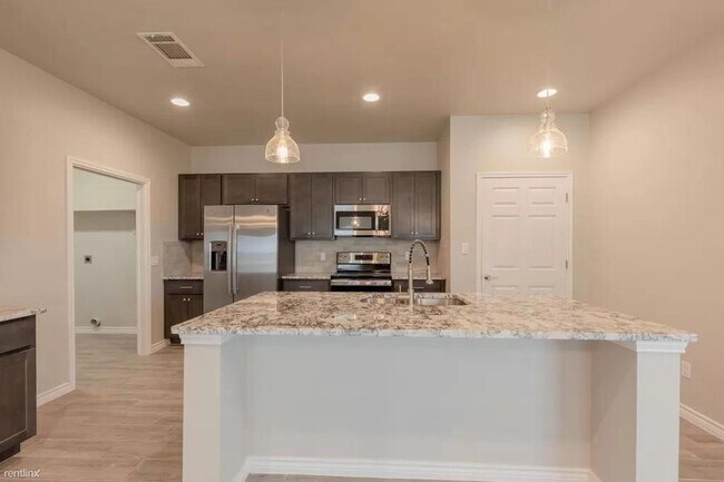 Photo - 437 County Rd 306 Unit B