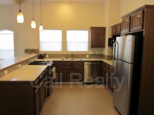 Photo - 1605 W 13th Ave