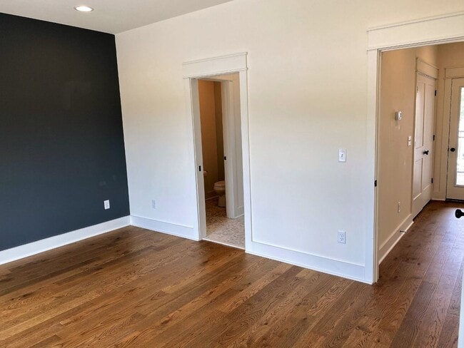 Photo - 152 Allison Way