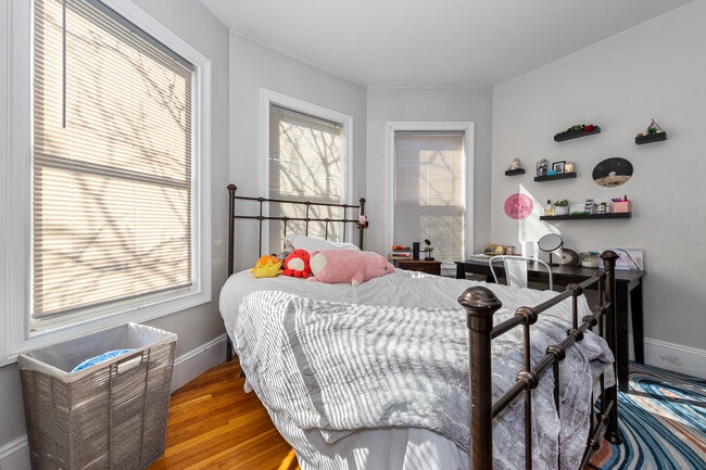 Photo - 226 Calumet St Unit 2