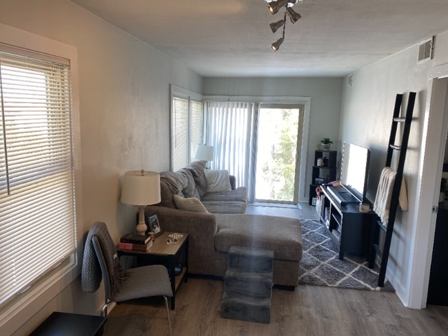 Photo - N53W34396-W34396 Rd Q Unit N53 W34396