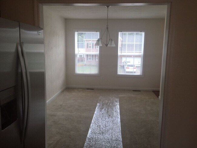 Photo - 1475 Kensington Wy NW