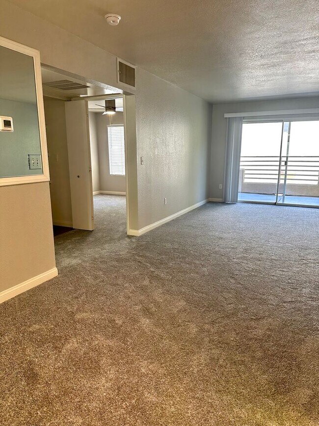 Upstairs 1 Bedroom 1 Bathroom Con... Condo Unit 203 Condo