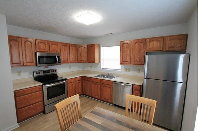 Photo - 100 W Sycamore St