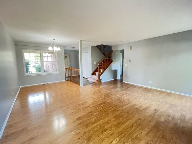 Photo - 150 White Branch Ct N