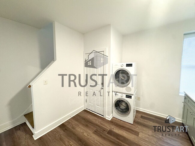 Photo - 2325 N 16th St Unit C