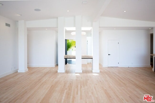 Photo - 1622 Tower Grove Dr