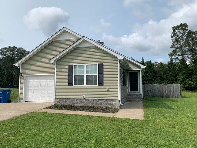 Stunning Home in Cozy Manchester Neighborhood - Stunning Home in Cozy Manchester Neighborhood
