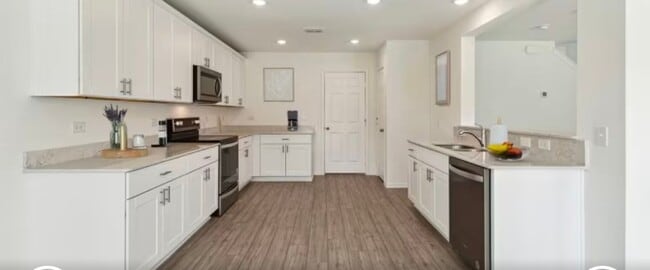 Photo - 801 Breakwater Dr