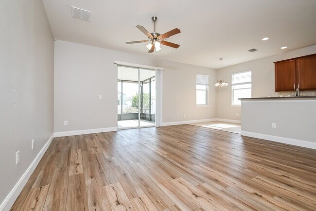 Photo - 568 Vista Ridge Dr