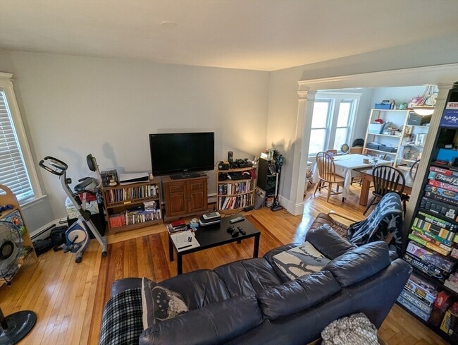 Photo - 376 Fellsway W
