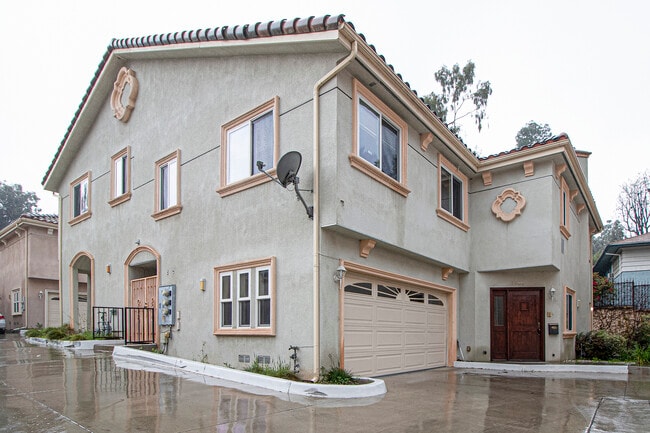 Building Photo - 3689 S La Cienega Blvd Rental