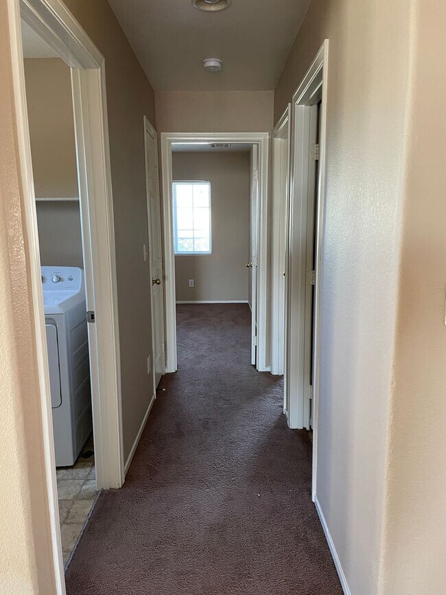 Photo - 3753 Hollycroft Dr