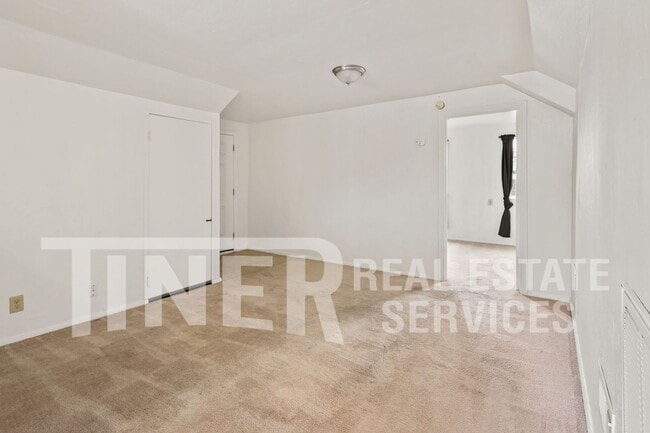 Photo - 1531 Virginia Ave Unit B